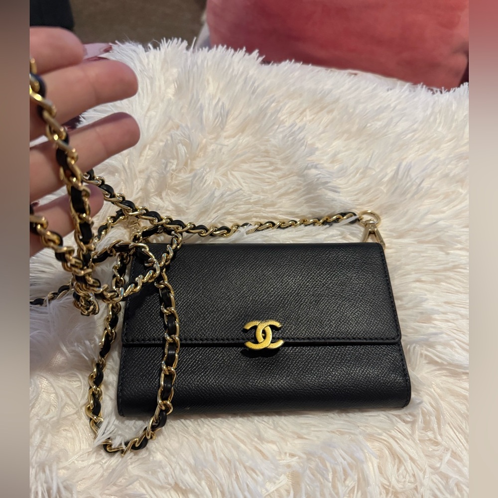 Chanel Cavier Wallet Black, wallet on chain (unbranded chain), sticker intact!